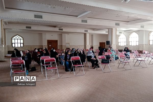 همایش بانوان زهرایی درشهرستان بهارستان