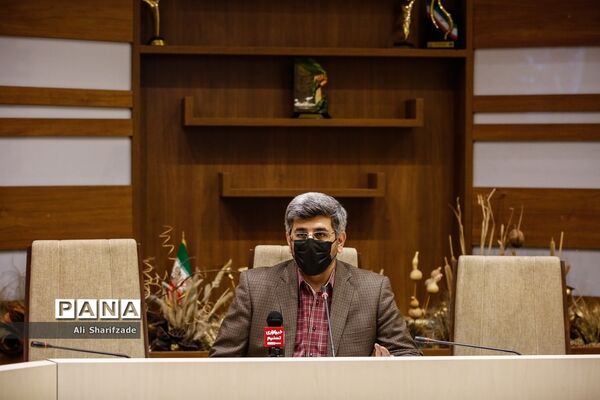 مراسم رونمایی از پوستر پنجمین جشنواره تلویزیونی مستند