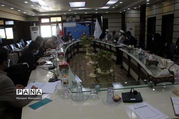 جلسه دبیرخانه کشوری جشنواره مفلحون در اداره‌کل آموزش و پرورش استان بوشهر