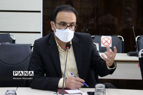 جلسه دبیرخانه کشوری جشنواره مفلحون در اداره‌کل آموزش و پرورش استان بوشهر