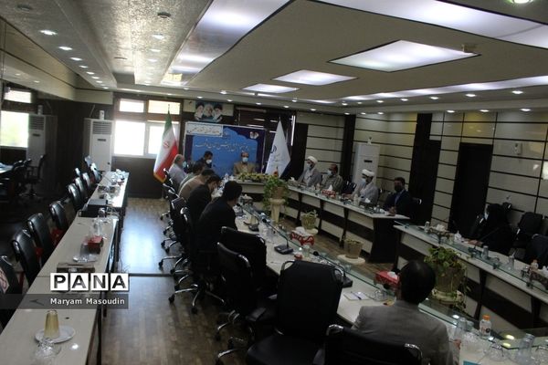 جلسه دبیرخانه کشوری جشنواره مفلحون در اداره‌کل آموزش و پرورش استان بوشهر