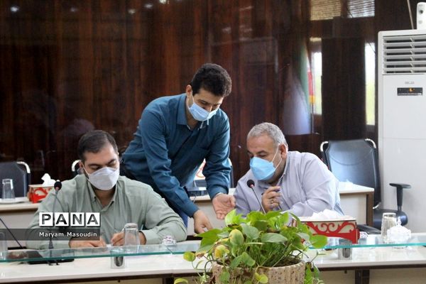 جلسه دبیرخانه کشوری جشنواره مفلحون در اداره‌کل آموزش و پرورش استان بوشهر