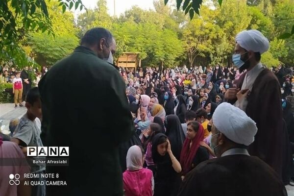 برگزاری ایستگاه سلامت و کنترل قند و فشار خون در شهرستان رباط کریم