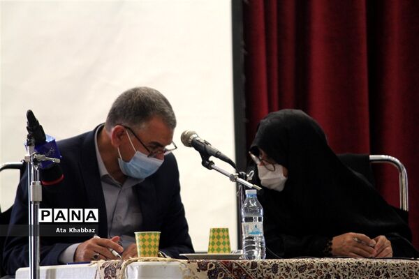 آئین تجلیل از برگزیدگان مسابقه اسطوره های مقاومت آموزش و پرورش در آذربایجان شرقی