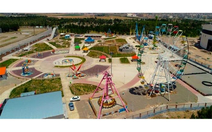 بزرگترین شهربازی قم افتتاح شد