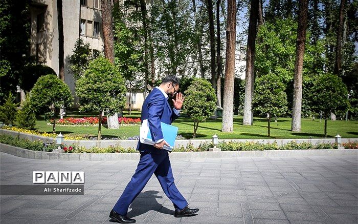 سوال از وزیر ارتباطات در صحن علنی مجلس درباره مباحث مالی تلگرام