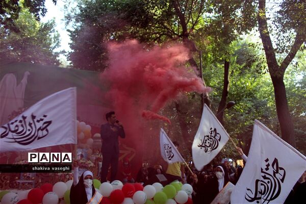 جشن بزرگ دختران انقلاب در اصفهان