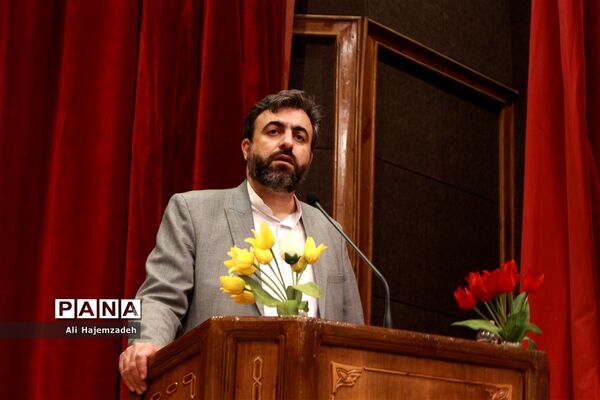 جلسه هماهنگی سی و نهمین دوره جشنواره فرهنگی هنری فردا