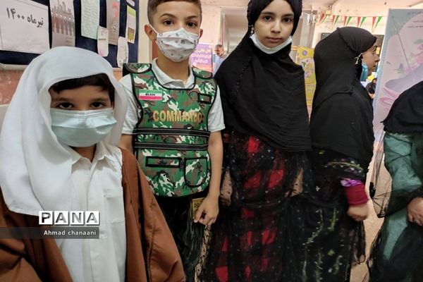 نمایشگاه عرضه محصولات عفاف و حجاب در آموزش و پرورش کارون