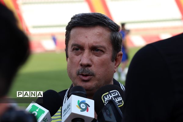 پیگیری تمرینات شاگردان اکبر پور در تبریز