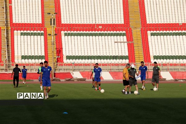 پیگیری تمرینات شاگردان اکبر پور در تبریز