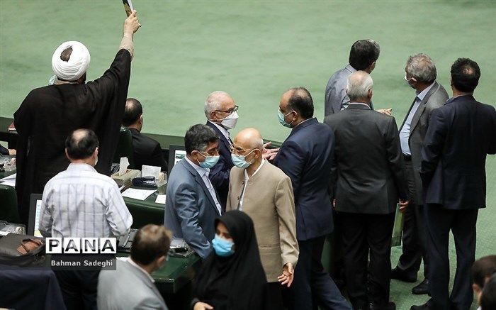 موافقت مجلس با اصلاح لایحه قانون مبارزه با قاچاق کالا و ارز