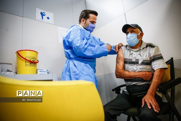 واکسیناسیون کرونا در ایران مال
