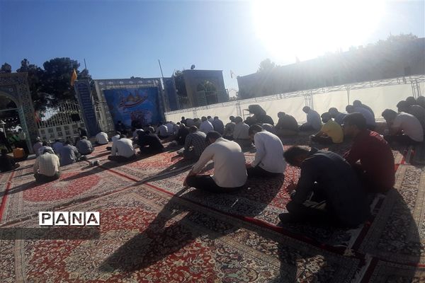 برگزاری قرائت دعای پرفیض عرفه در کاشمر