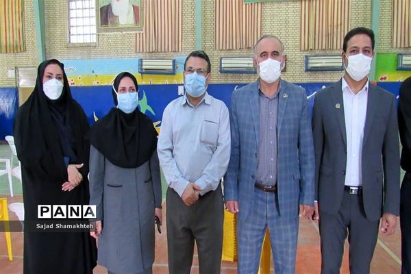 واکسیناسیون افرادبالای ۵۰ سال در اهواز