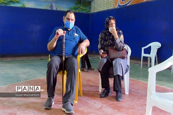 واکسیناسیون افرادبالای ۵۰ سال در اهواز