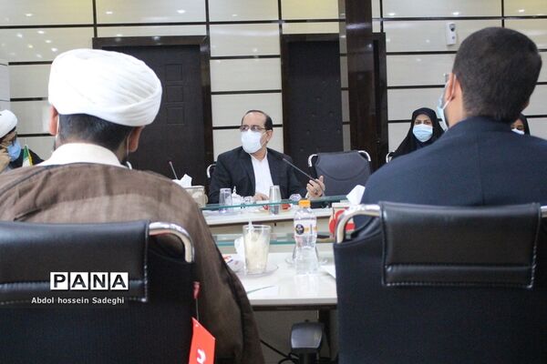 جلسه هم اندیشی نیروهای قرآنی آموزش و پرورش استان بوشهر
