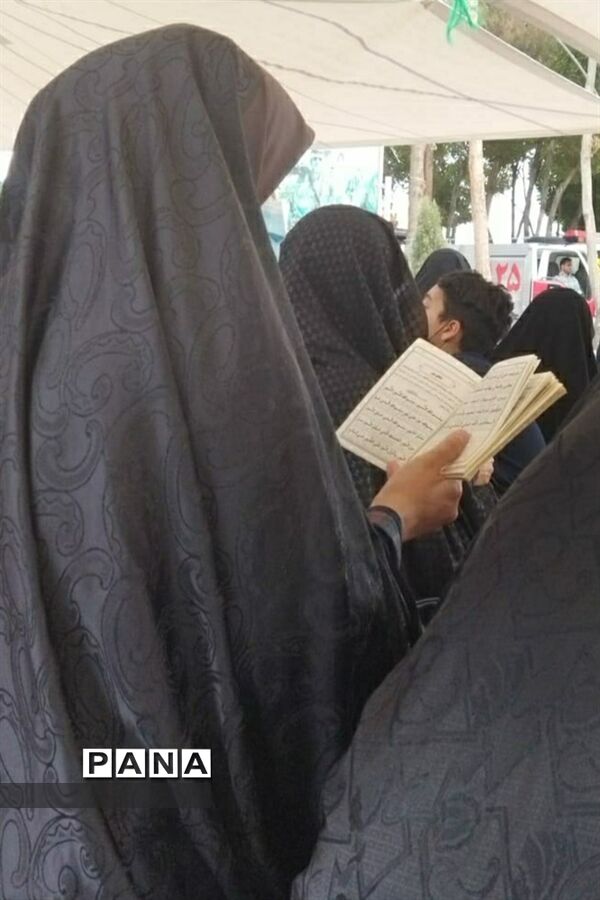 مراسم روز  عرفه ۱۴۰۰در گلستان شهدای استان اصفهان
