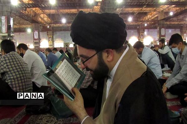 برگزاری آیین دعای عرفه در مصلی مهدیه امام خمینی (ره) اهواز