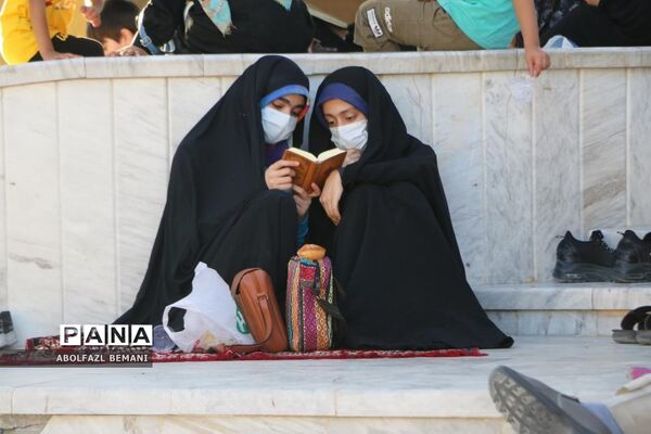 مراسم  دعای عرفه در یادمان شهدای گمنام کوه خضر نبی(ع)