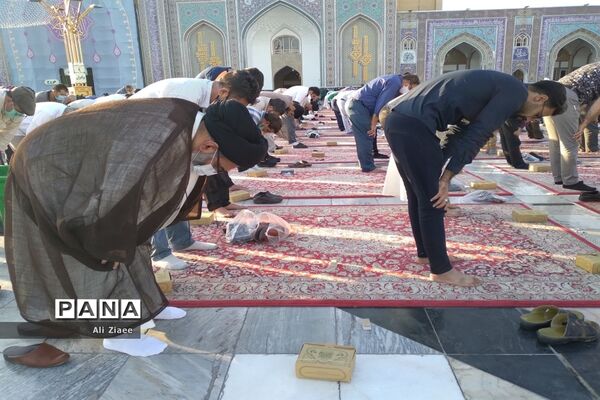 نماز عید قربان در حرم مطهر رضوی