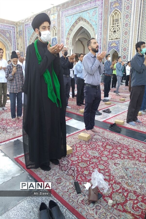 نماز عید قربان در حرم مطهر رضوی