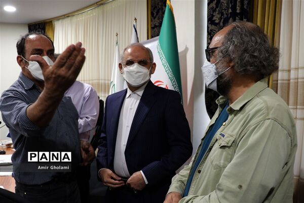بازدید وزیر آموزش و پرورش از روند اجرای جشنواره فرهنگی هنری فردا