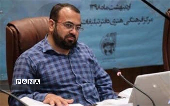 وداع با پیکر محمدحسین فرج‌نژاد طلبه و مجاهد یزدی و خانواده‌اش