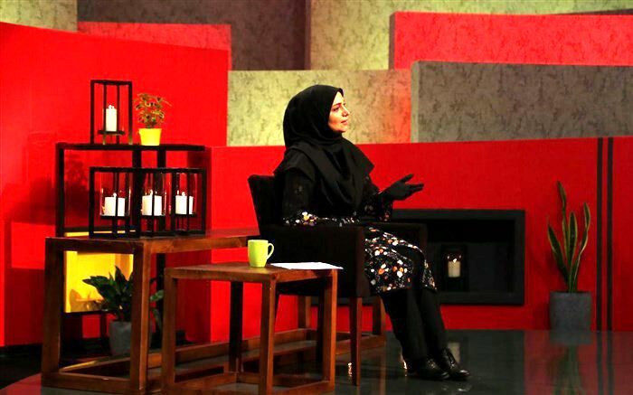 الهام پاوه‌نژاد: کسی پاسخگوی تئاتری‌ها نیست