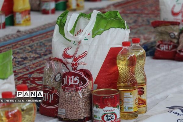 توزیع ۱۲۰۰ بسته معیشی و ۳ سری جهیزیه در کاشمر