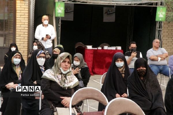 جشن بزرگ نسل غدیر در هنرستان دخترانه فاطمه تعلیمی منطقه ۱۳