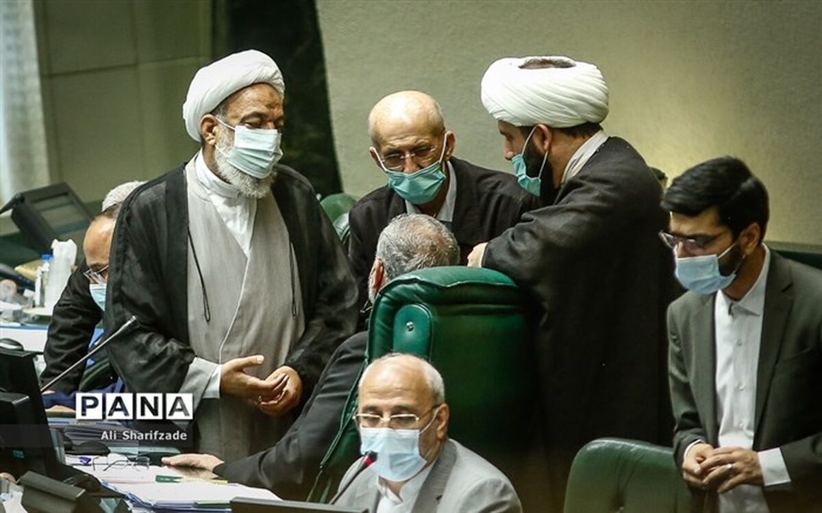 موافقت نمایندگان با بررسی اولویت‌دار طرح تشکیل دو وزارت‌خانه حمل‌ونقل و ساختمان
