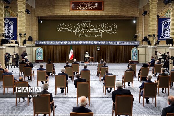 آخرین دیدار رئیس‌جمهور و اعضاء هیئت دولت دوازدهم با رهبر معظم انقلاب