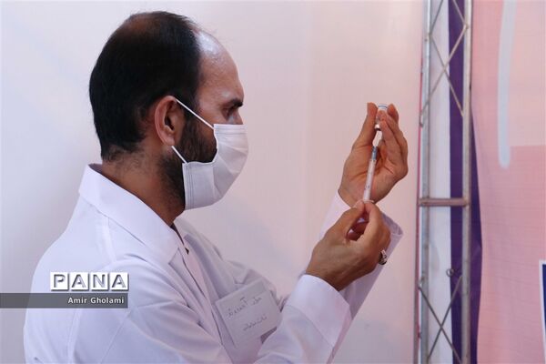 مراسم افتتاحیه پایگاه تجمیعی واکسیناسیون کووید- ۱۹ فرهنگیان