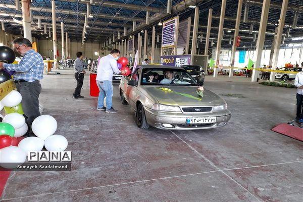 کارناوال شادی مشتاقان عید غدیر خم در مشهد مقدس