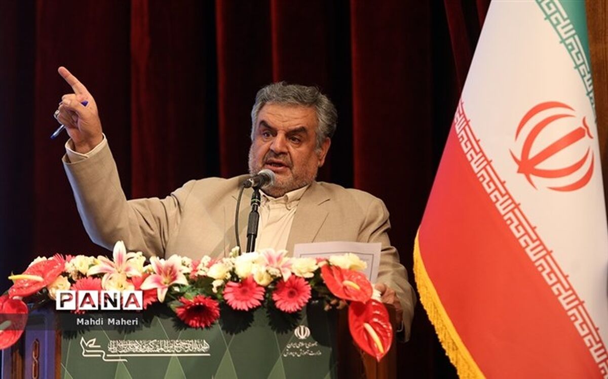 ملکی: کارآفرینی باید در بستر و میدان بومی شکل گیرد