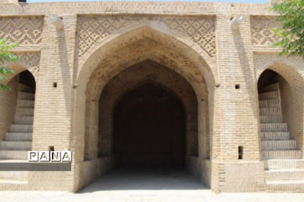 بازدید از کاروانسرای حاج کمال رباط کریم