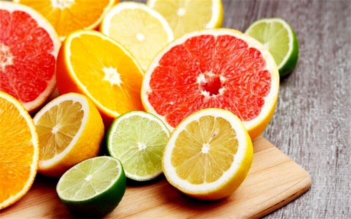 نوشیدن عصاره میوه‌های در زمان سردرد مفید است