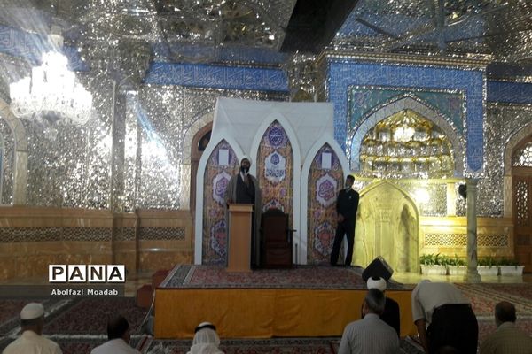 رعایت دستورالعمل‌های بهداشتی زائرین، در حرم مطهر امام رضا(ع)