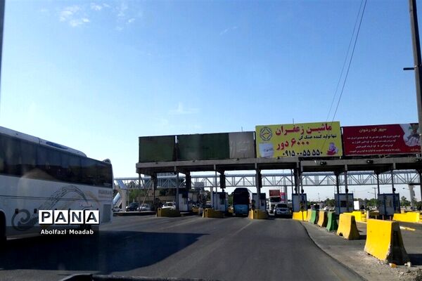 تردد خودروهای مسافران به مشهد مقدس در موج پنجم کرونای دلتا