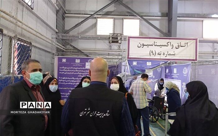 واکسیناسیون همکاران فرهنگی در منطقه ۱۰