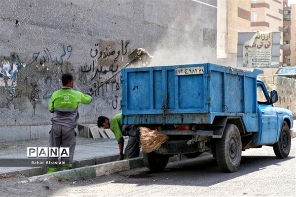 اجرای طرح جهادی شستشو معابر در  شهرک آبشناسان رباط‌کریم