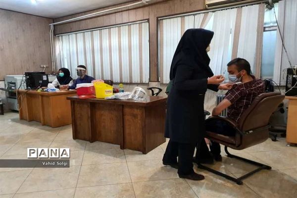 آغاز طرح واکسیناسیون فرهنگیان منطقه ۱۴ در کانون فرهنگی تربیتی امید