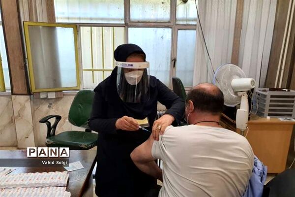 آغاز طرح واکسیناسیون فرهنگیان منطقه ۱۴ در کانون فرهنگی تربیتی امید