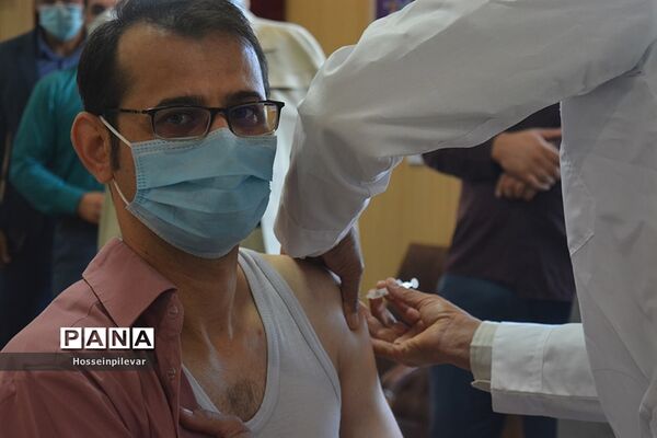 افتتاح مرکز واکسیناسیون دانشگاه فرهنگیان بیرجند استان خراسان جنوبی
