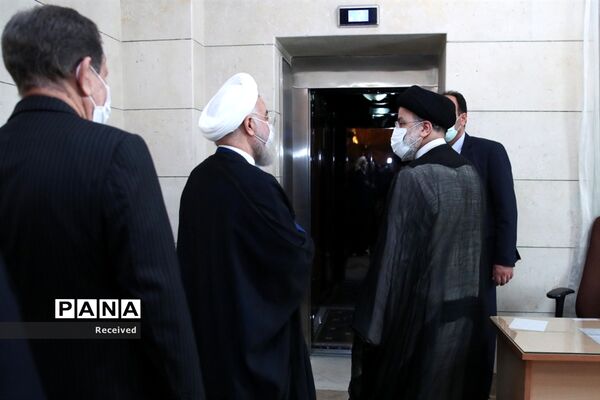 مراسم تحویل نهاد ریاست جمهوری به رئیس جمهوری جدید