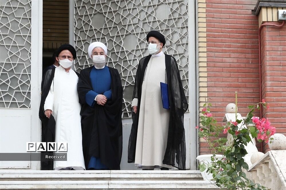 مراسم تحویل نهاد ریاست جمهوری به رئیس جمهوری جدید