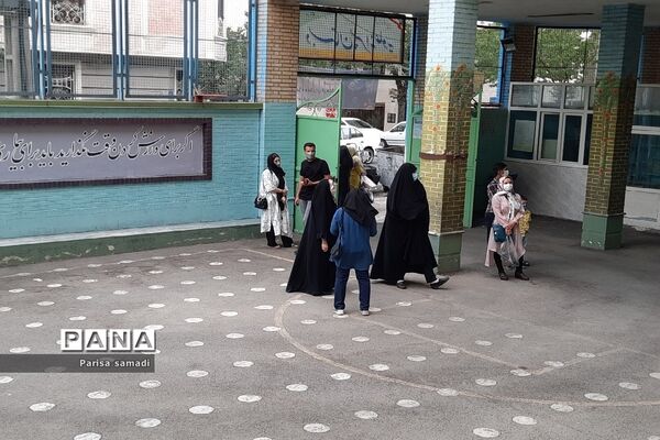 مرحله اول واکسیناسیون فرهنگیان منطقه ۱۳ در دبستان علویه