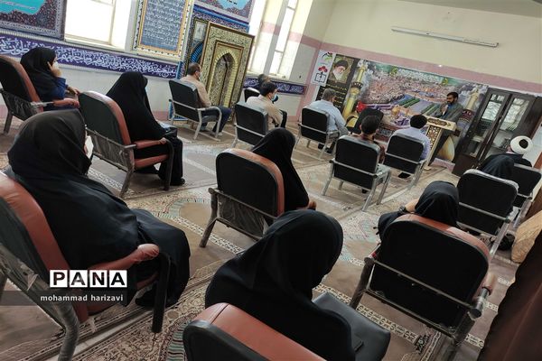 مراسم یادبود معلم فقید افسانه احسانی در شهرستان کارون