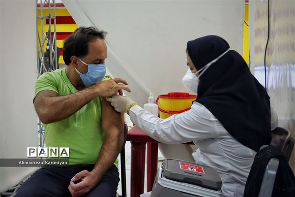 واکسیناسیون فرهنگیان در شیراز